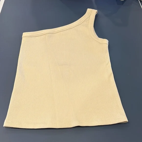 Fabletics Cream Ariah Seamless One Shoulder Athletic Tank Top - Picture 3 of 6